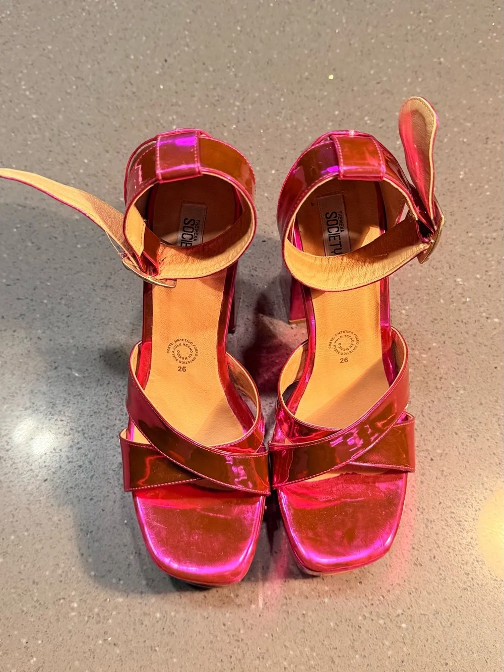 Shiny Fuchsia Platform Block Heel Sandals with Ankle Strap
